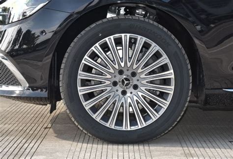 奔驰E260轮胎铝合金钢圈多少钱？