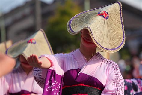 富山「おわら風の盆」は前夜祭が狙い目！艶なる踊りに惚れて …