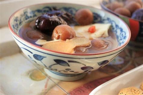 红枣生姜泥鳅汤的做法是怎样的？