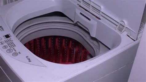 美的mb6001全自动洗衣机脱水显示e2怎么回事？