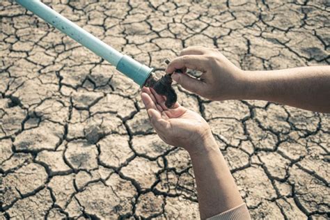 美 서부 '최악의 가뭄'물 사용 제한 잇따라 - 미국 가뭄