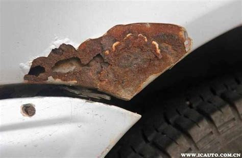 车辆碰擦后露出底漆会生锈吗？
