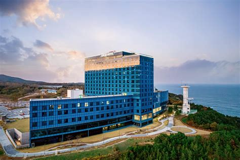 강릉 accommodation 시설