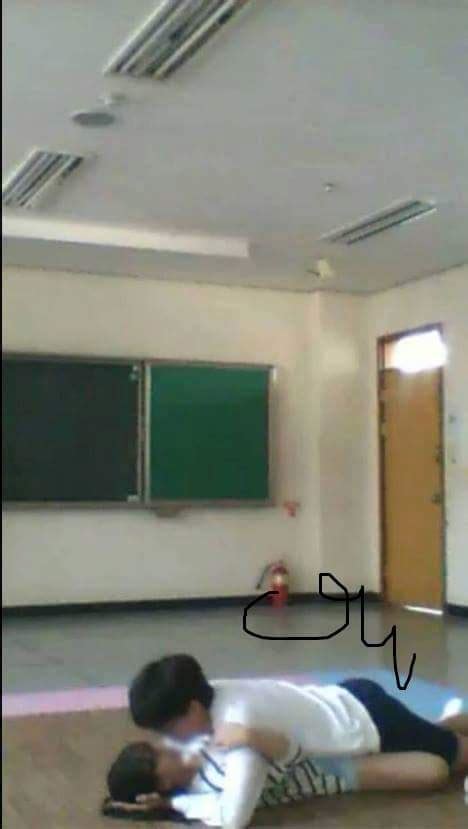 교실 에서 섹스
