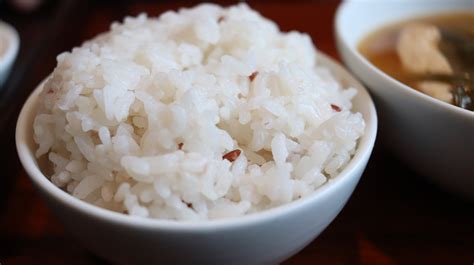 밥 한공기 쌀 양