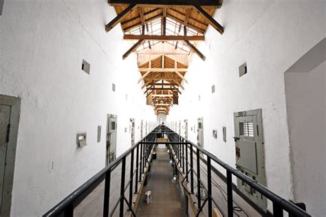 서울 감옥 룸nbi