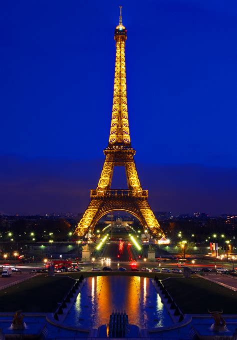 에펠 탑 사진