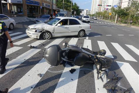 오토바이 사고 사진