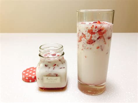 우유 에 빠진 딸기