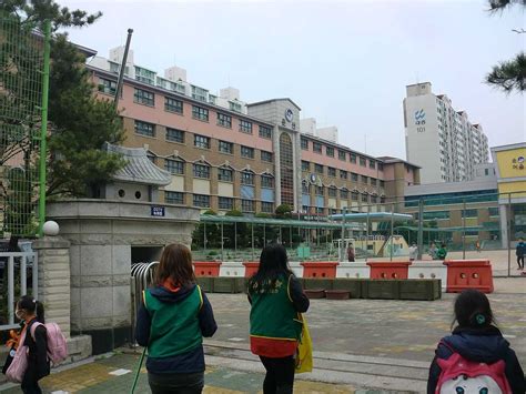 운산-초등학교
