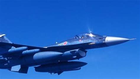 일본 전투기 - 일본 F 중 조종석 덮개 떨어져 나가 긴급착륙