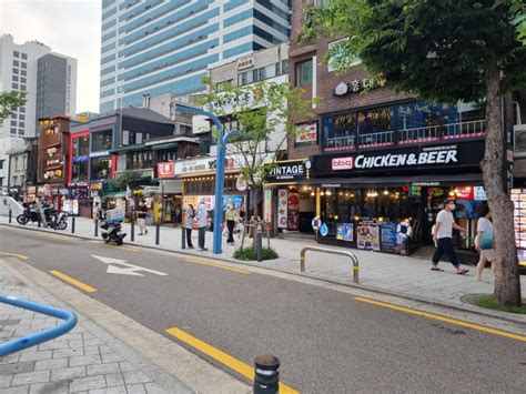 젊음의 열정이 넘쳐나는 홍대거리! 서울여행 - 홍대 길거리