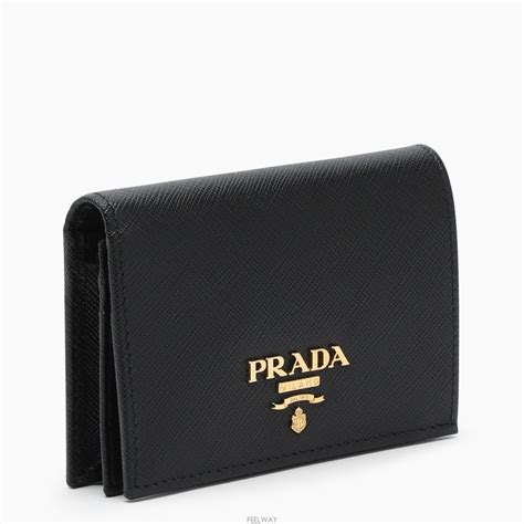 프라다 지갑 가격