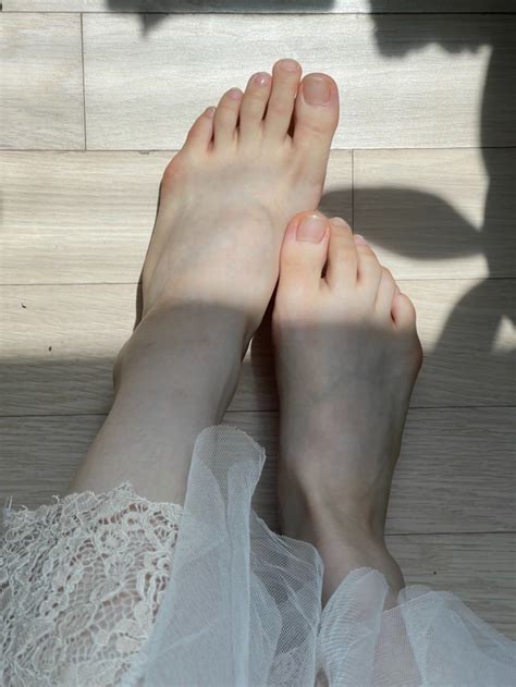 한국 여자 발