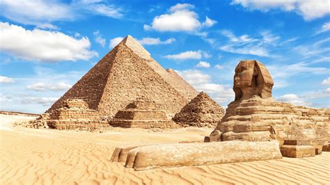 호텔 주변 이집트 피라미드