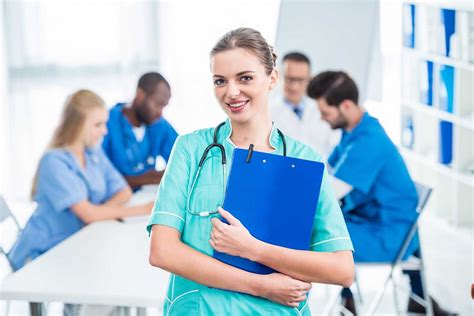 ﻿¿cómo influye la clínica en la carrera de enfermería?