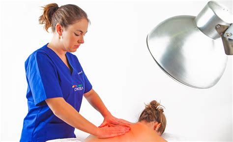 ﻿¿es la terapia de masaje una profesión médica?