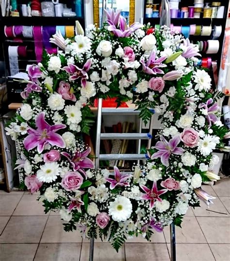 ﻿¿los lugares de trabajo todavía envían flores a los funerales?