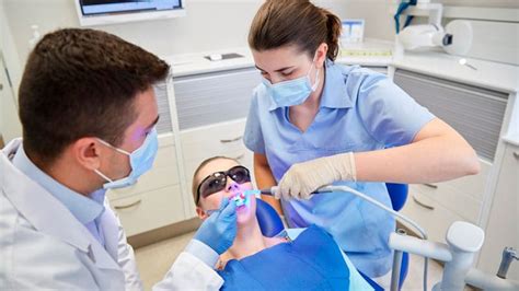 ﻿¿por qué la asistencia dental es una buena carrera?