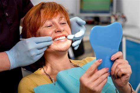 ﻿¿qué profesión de dentista hace dentaduras postizas?