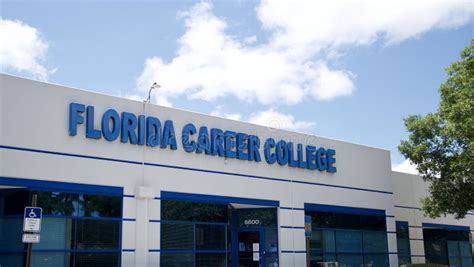 ﻿¿qué tipo de escuela es florida career college?