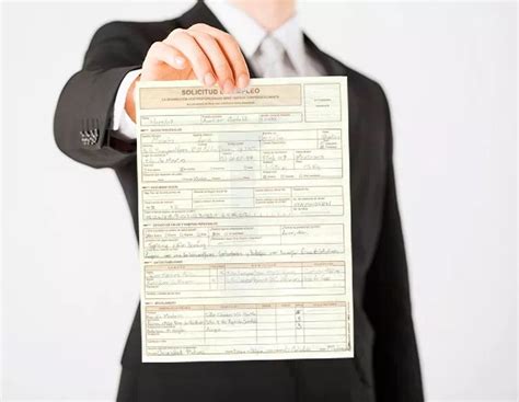 ﻿¿tiene que informar un delito menor grave en las solicitudes de empleo?