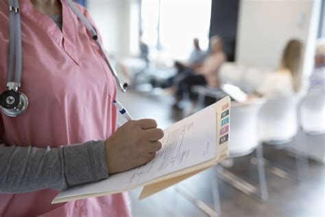 ﻿10 preguntas comunes de la entrevista de enfermería y cómo responderlas