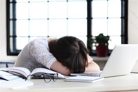 ﻿18 cosas que hacer cuando estás demasiado cansado para trabajar