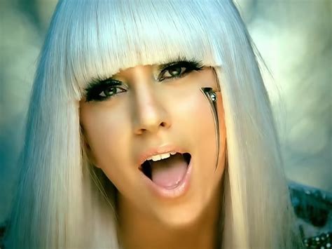 ﻿Lady gaga poker face sözleri: Poker face şarkısını dinle Şarkı Sözü Ara Şarkı 