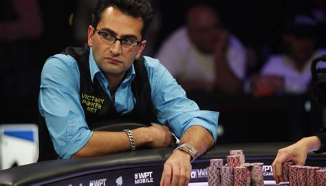 ﻿Poker oyuncusu: Dünyanın En Zengin 10 Profesyonel Poker Oyuncusu Paratic