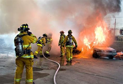 ﻿cómo convertirse en bombero en california