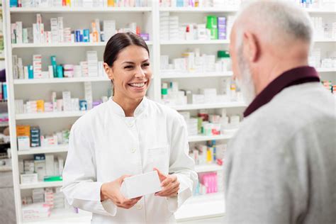 ﻿cómo las cadenas de farmacias manejan la profesión