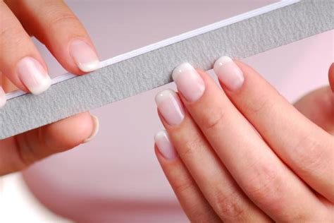 ﻿cómo quitar las uñas acrílicas educación profesional de uñas