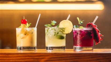 ﻿colegas y cócteles: qué beber en la hora feliz