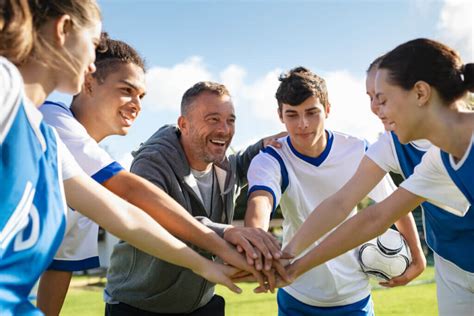 ﻿entrenar a un equipo deportivo podría ayudar con la carrera de asesoramiento