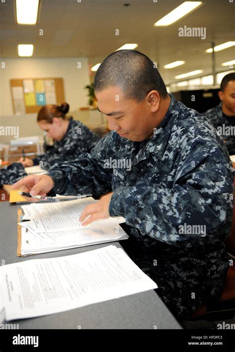﻿especialista en personal: alistados de la marina calificación descripción