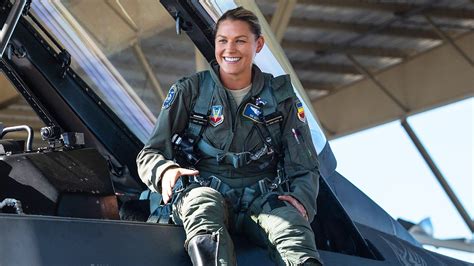 ﻿la perspectiva de una mujer sobre el entrenamiento básico de la fuerza aérea