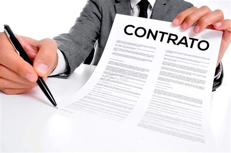 ﻿quién puede firmar un contrato de trabajo en nombre de la empresa