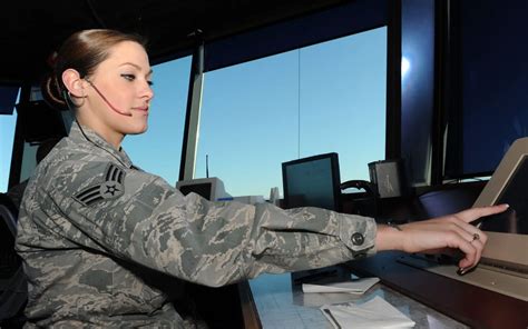﻿trabajo de la fuerza aérea: controlador de tráfico aéreo afsc 1c1x1