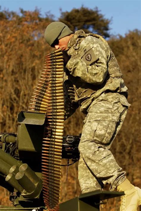 ﻿trabajo del ejército: especialista en municiones mos 89b