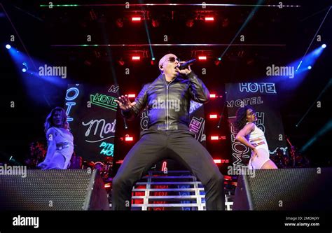 𝐋𝐢𝐯𝐞: Pitbull In Ameris Bank Amphitheatre (Full Concert) - YouTube