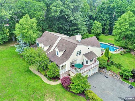 🏡 4 Rose Haven Ln, Rockleigh, NJ 07647 NJPropertyRecords