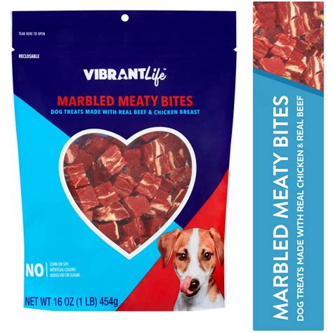  Give your dog plenty of meaty, bite-sized treats to promote excellent behaviour and obedience