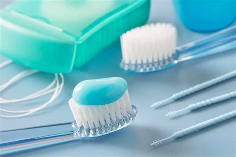 Good oral hygiene should be practiced regularly, but this is an especially important time to brush, floss, and rinse those pearly whites