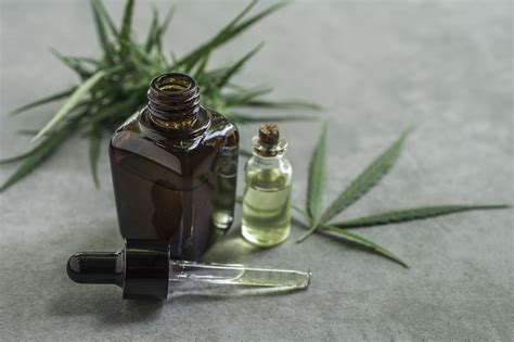  How long does CBD last? Each dose—whether from oil or chews—lasts from hours