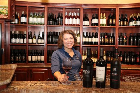  Kelly has 14 years of experience, most recently serving in a marketing role at Delicato Family Wines