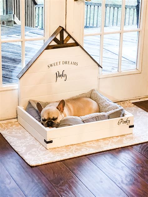  Make sure your puppy already has its bed where it can sleep