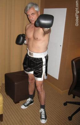  Male Boxers can mature to stand up to 25 inches high, and weigh between pounds
