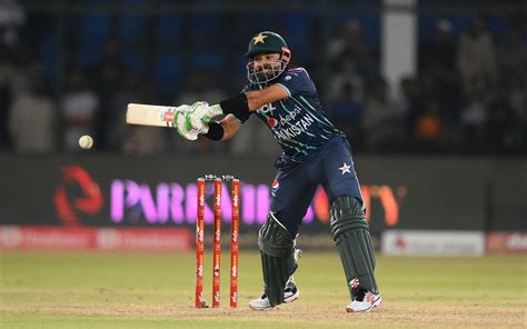  Mohammad Rizwan does not fit in the middle order in T20Is he will be wasted Kamran Akmal