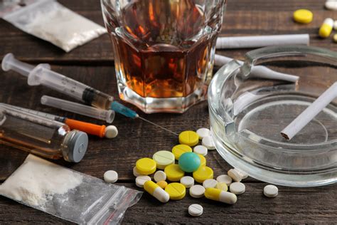  Some types of drugs it can detect are alcohol, cocaine, benzodiazepine, and nicotine